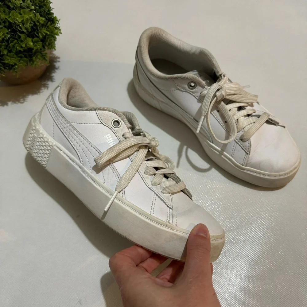 Puma White Platform Lace Up Sneakers Shoes‎ Women’s Size 7